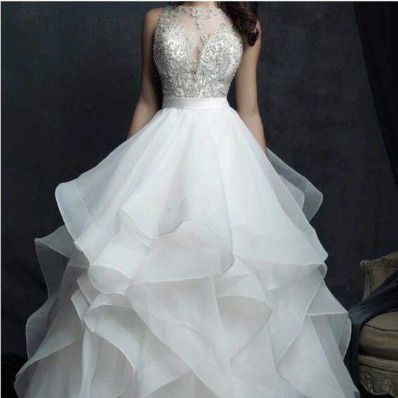 Allure Bridals Wedding Dress Style C380. - Picture 1 of 5